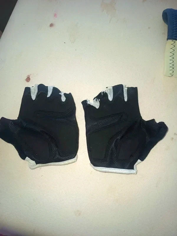 Shimano bike gloves size S – photo 4